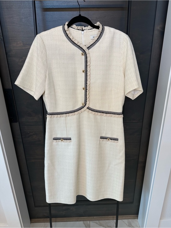 Sandro Dresses & Skirts - Never worn Sandro Cream Tweed Short Sleeve Shift Dress with Black Trim
